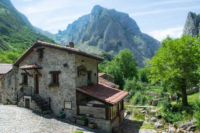 Bulnes es uno de los pueblos más bonitos de Asturias