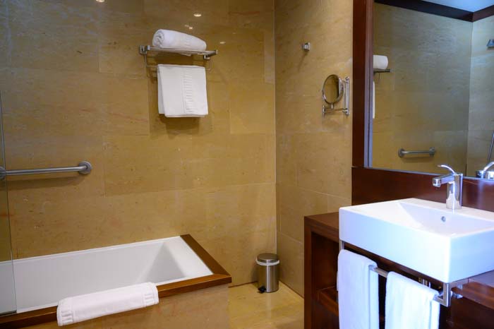 Baño en el hotel Palacio de Merás en Tineo, Asturias