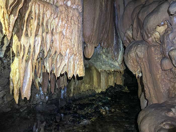 colada cueva de fuentemolinos
