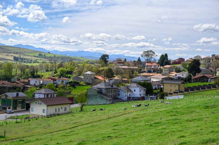 El Pedregal pueblo del Camino Santiago Primitivo en Asturias