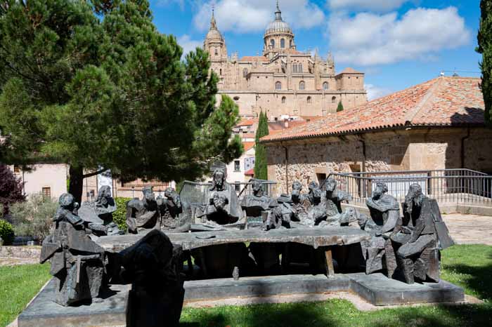 Catedral de Salamanca desde Jardines de Santo Domingo de la Cruz