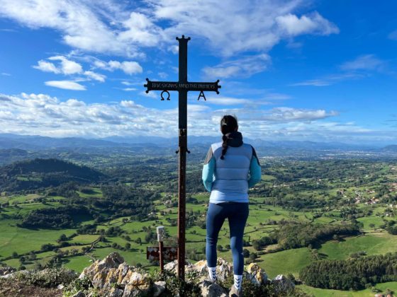 Vistas desde la cima de Peña Careses en Siero, Asturias